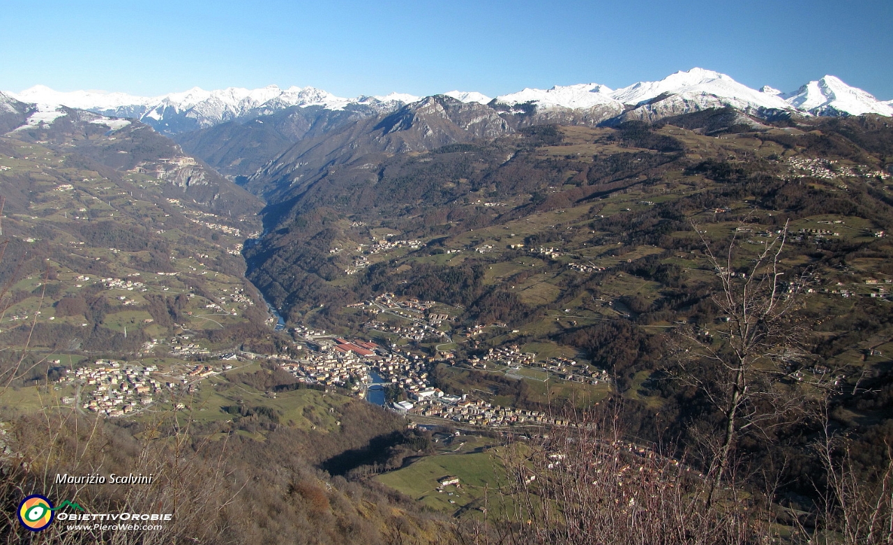 35 Panorama sulla conca di San Giovanni e sulle Orobie...Ciao!.JPG